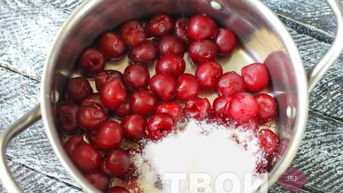 манник с вишней