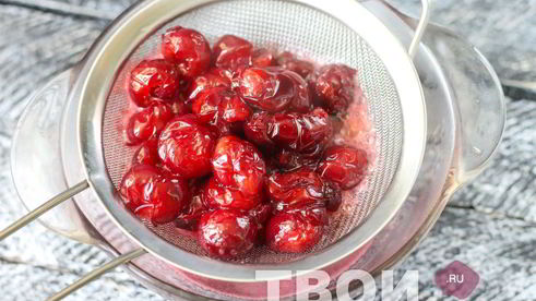 манник с вишней