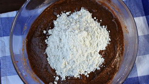 шоколадный манник с вишней