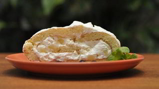 Нежнейший яблочный рулет