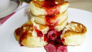 Дрожжевые оладушки на кефире