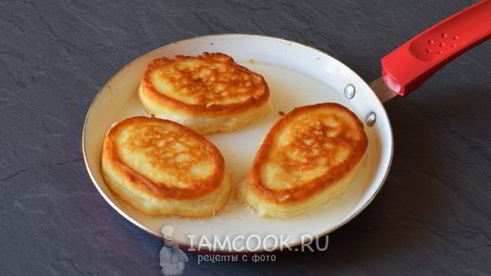 классические оладьи на кефире
