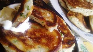 Оладушки с зеленым луком