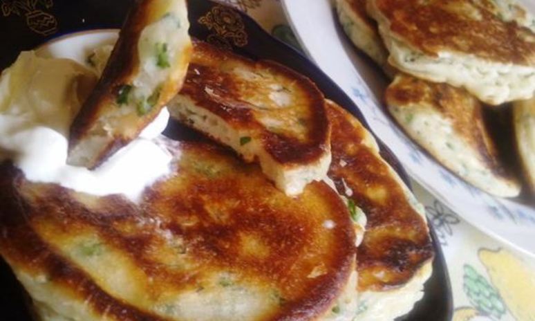 Рецепт оладушек с зеленым луком