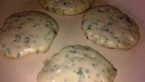 оладушки с зеленым луком