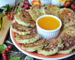 Оладьи из кабачков и яблок