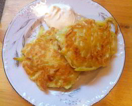 Оладьи из кабачков с чесноком