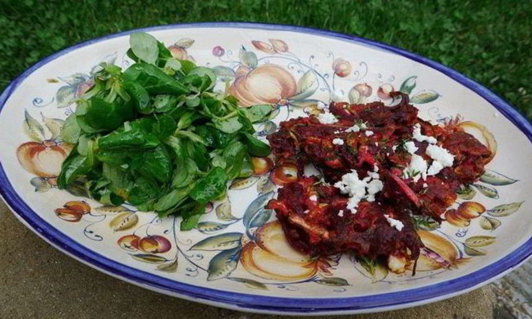 Рецепт оладий из цукини, свеклы и феты