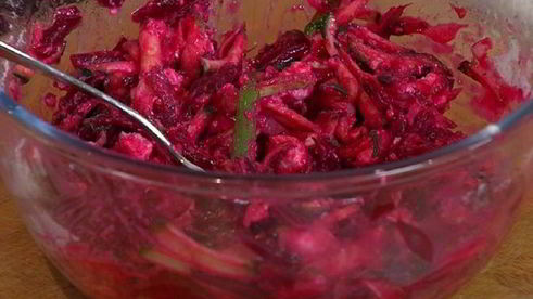 оладьи из цукини, свеклы и феты