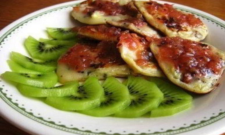 Рецепт оладий с фруктовыми мордочками для детей