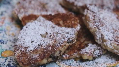 овсяные оладушки на кефире с изюмом и корицей