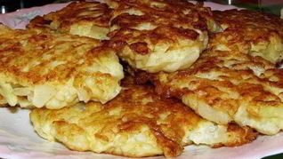 Простые оладьи из капусты на кефире