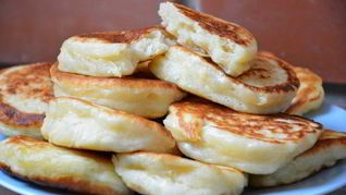 Пышные оладушки на кефире