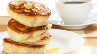 Пышные яблочные оладьи