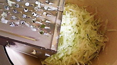 сладкие кабачковые оладушки