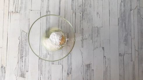 сливочные оладьи с грушей дюшес