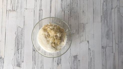 сливочные оладьи с грушей дюшес