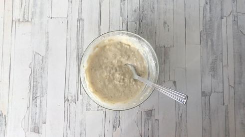 сливочные оладьи с грушей дюшес