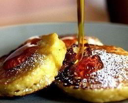 Яблочные оладьи с ванилью