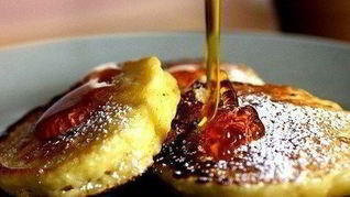 Яблочные оладьи с ванилью