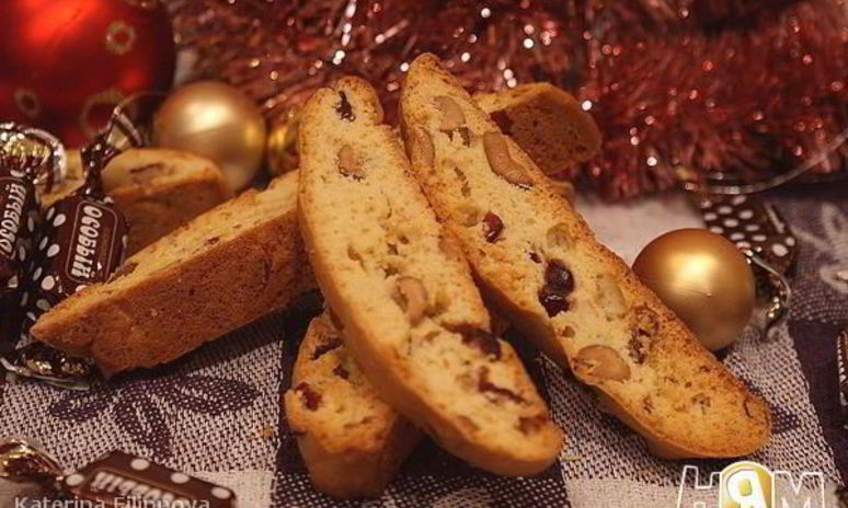 Рецепт бискотти с вяленой клюквой и орехами кешью