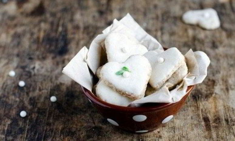 Рецепт орехового печенья в сахарной глазури