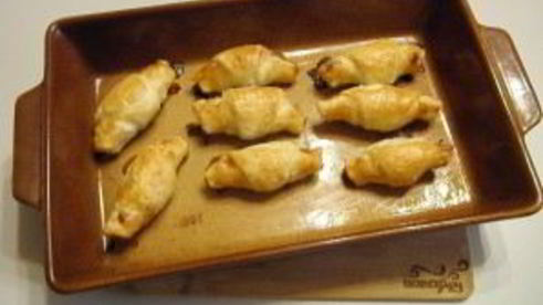 рогалики из слоеного теста