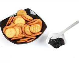 Сахарные крекеры с имбирными цукатами