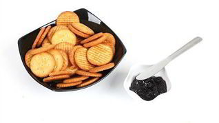 Сахарные крекеры с имбирными цукатами