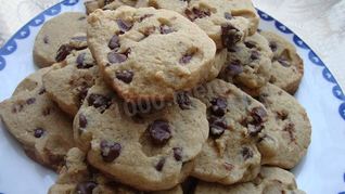 Шоколадное печенье из муки амаранта с коричневым сахаром