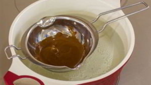 слоеные рогалики с орехами