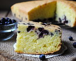 Бисквитный пирог с черникой