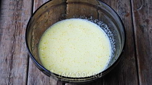 бисквитный пирог с черникой