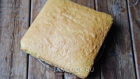 бисквитный пирог с черникой