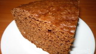 Бисквитный пирог с вареньем