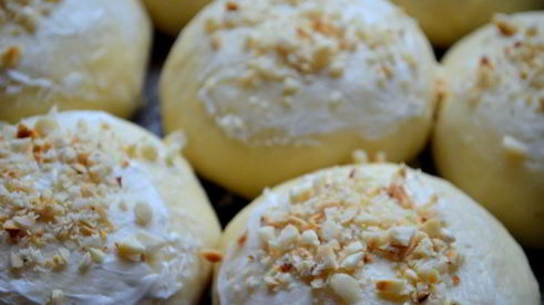 булочный пирог с творогом и томатами