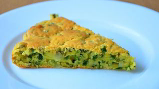 Быстрый заливной пирог с зеленым луком в духовке