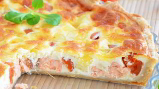 Итальянский киш с лососем и моцареллой