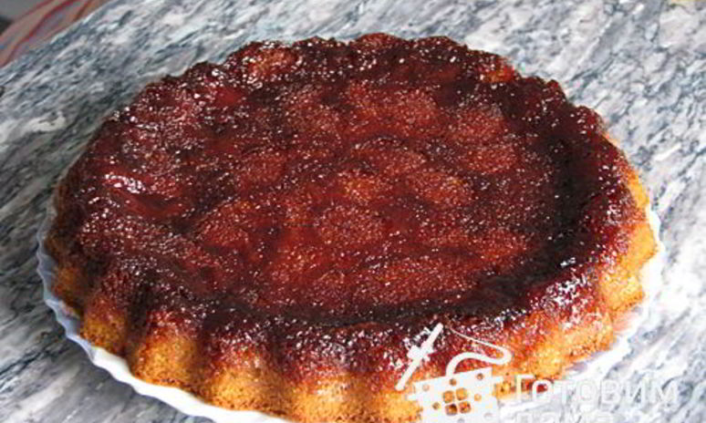 Рецепт карамельного яблочного пирога с корицей