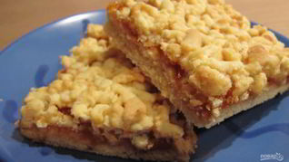 Кудрявый пирог с вареньем