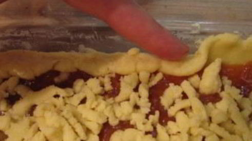 кудрявый пирог с вареньем