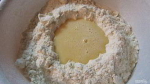 кудрявый пирог с вареньем