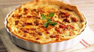 Лотарингский пирог с копченым салом