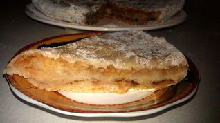 Насыпной яблочный пирог с корицей