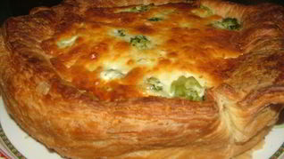 Открытый пирог с брокколи