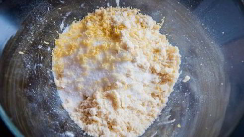 пирог из полу-песочного теста с творогом и абрикосами