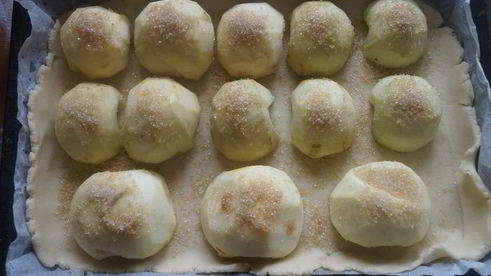 пирог из творожного теста с яблоками