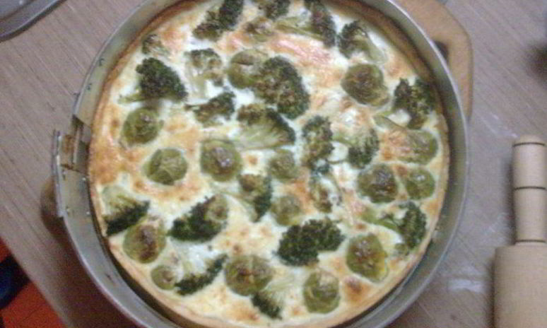 Рецепт пирога с брокколи и брюссельской капустой