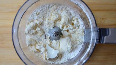 пирог с фруктами на творожном тесте