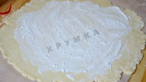 пирог с фруктами на творожном тесте